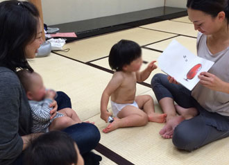 わらべうたベビーマッサージ 銀座