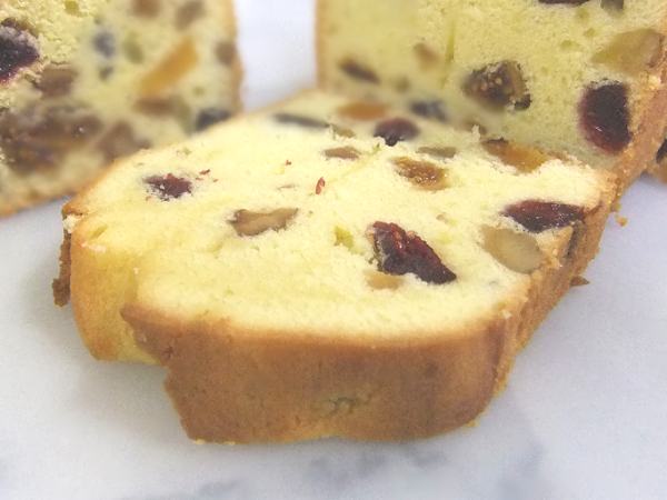 フルーツケーキ
