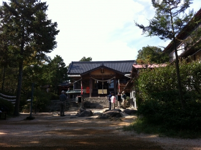 「龍の口八幡宮」岸本桂生子