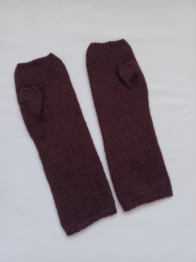 MEG KNITTING | ai-natural.