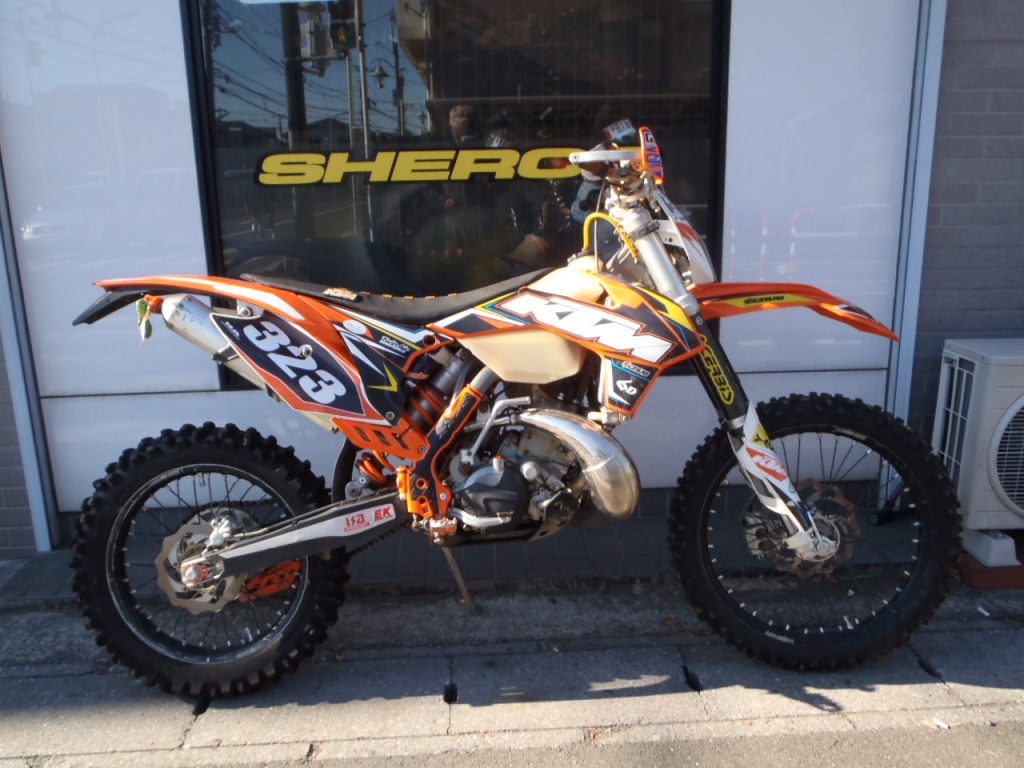 ⭐️希少　2サイクル KDX220SR  ワンオーナー　低走行 ⭐️希少 2サイクル KDX220SR ワンオーナー 低走行 またまた中古車情報