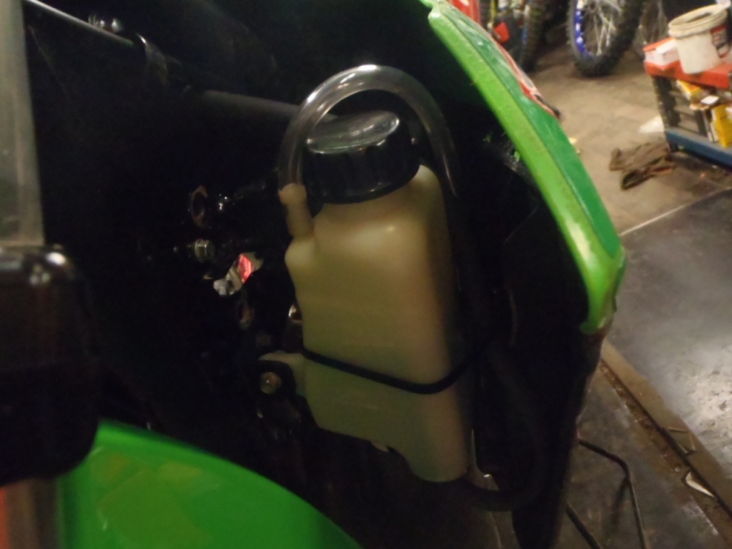 KX112 純正ラジエータ　ホース、カバー付きKX85 KX112 純正ラジエータ ホース、カバー付きKX85 KX112 純正