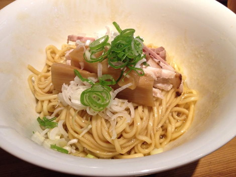 トイボックス、鶏ラーメン