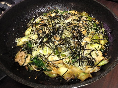 鶏肉・ネギ・ニラの生姜ニンニク醤油炒め