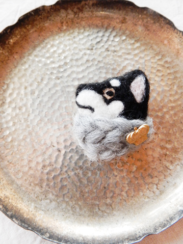 柴犬ブローチ.jpg