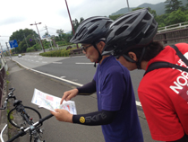 コースチェックも怠らない我らがオールドボーイ