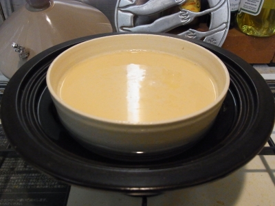 タジンポットでプリンに挑む