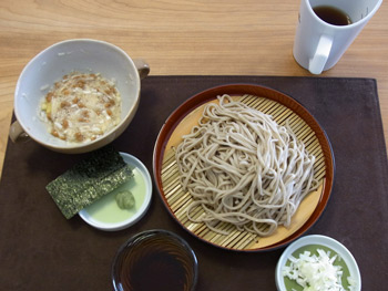大晦日ランチはOisixのとろろ蕎麦