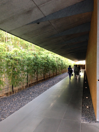 根津美術館、尾形光琳、庭園、燕子花