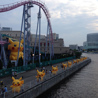 横浜、みなとみらい、赤レンガ倉庫、夜景、ネオン