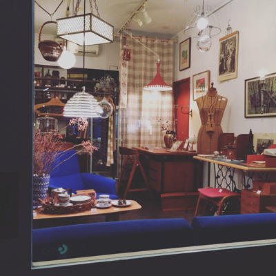 ナンセンス秋の店内、連休の営業のお知らせ