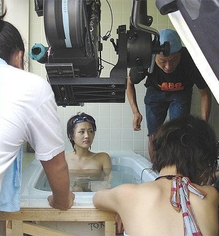 乳首 綾瀬 はるか