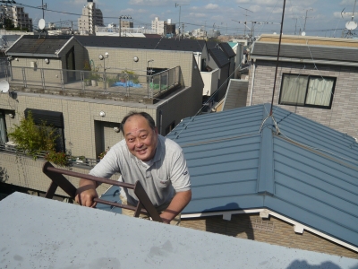 屋上に登る