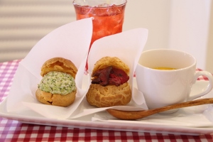 カフェナカ