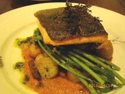 本日の魚料理 サーモンソテー