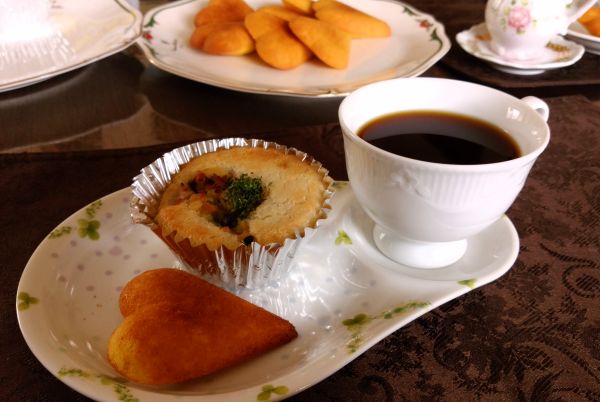 チキングラタンパンとマドレーヌ