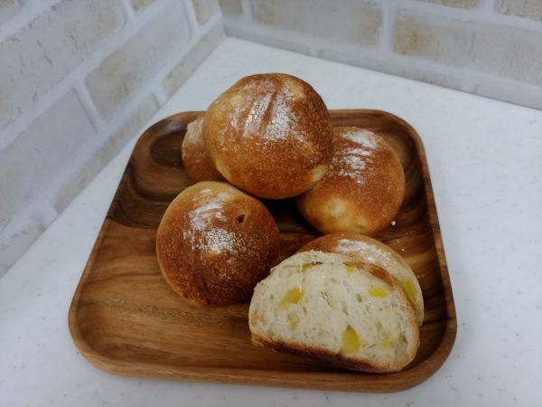 夏みかんピールの丸パン