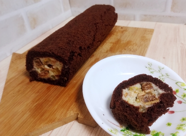 いちじくナッツロールいちごバージョン