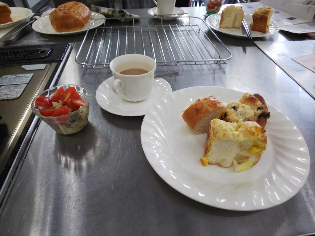 試食