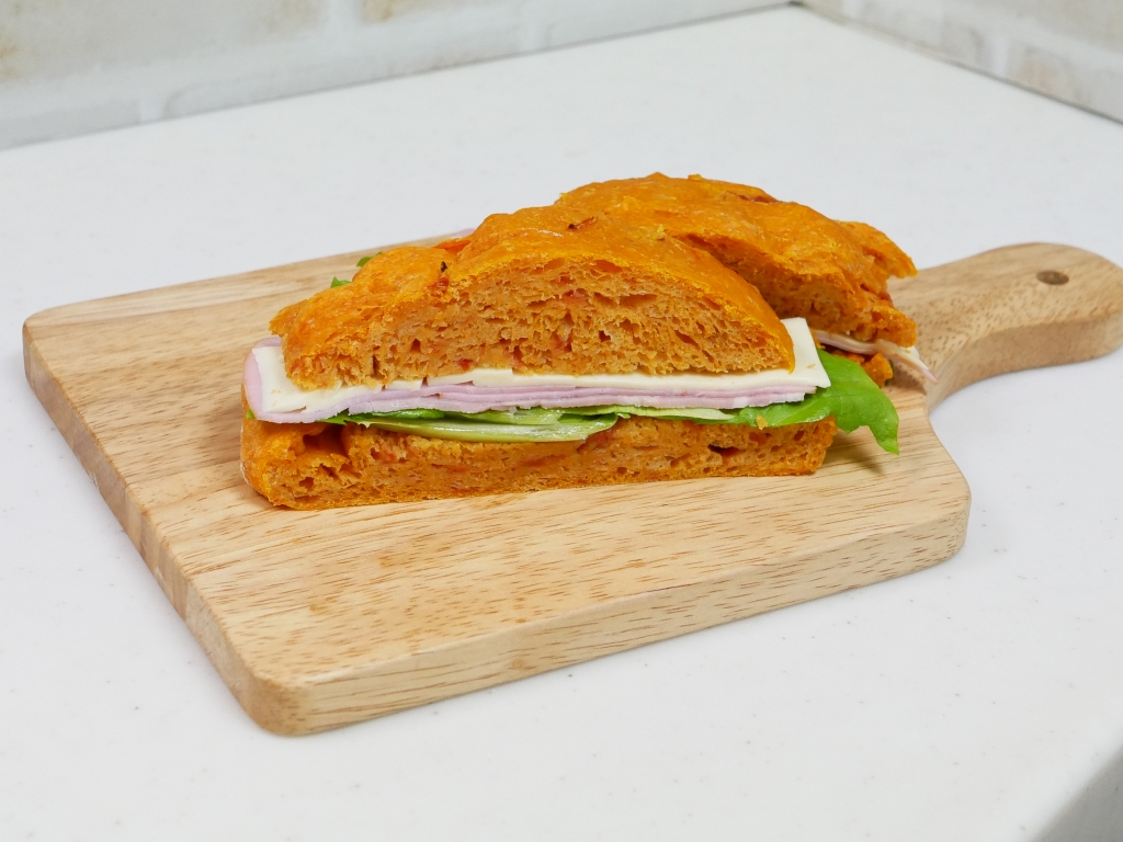 ドデカトマトサンド