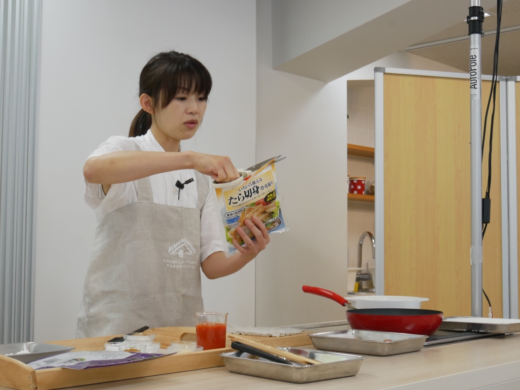 20190626-025-レシピブログ 知って食べて♪子どもも喜ぶアラスカシーフード料理体験イベント ちょりママさんのカレー.JPG