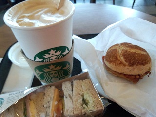 スタバ朝食.jpg