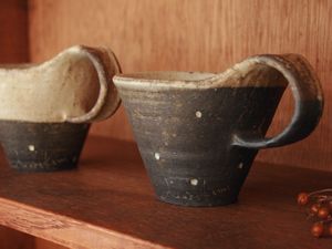 村上直子黒灰釉マグカップ