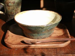 八木橋昇黒呉須化粧平鉢