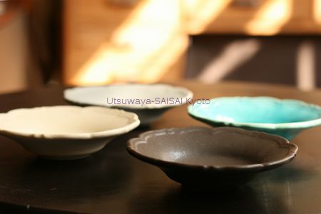 awabi ware 輪花皿&オーバル皿 Amazon｜アワビウェア Awabi ware 輪花皿S｜小皿 オンライン通販
