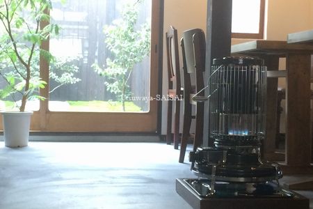 店内 ストーブ点火