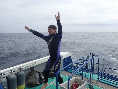 加計呂麻 クジラスイム