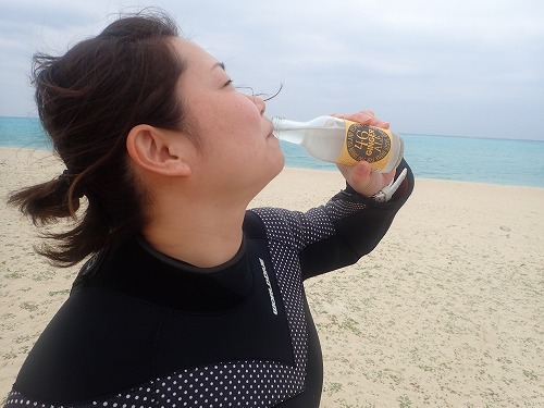与論島 クジラスイム