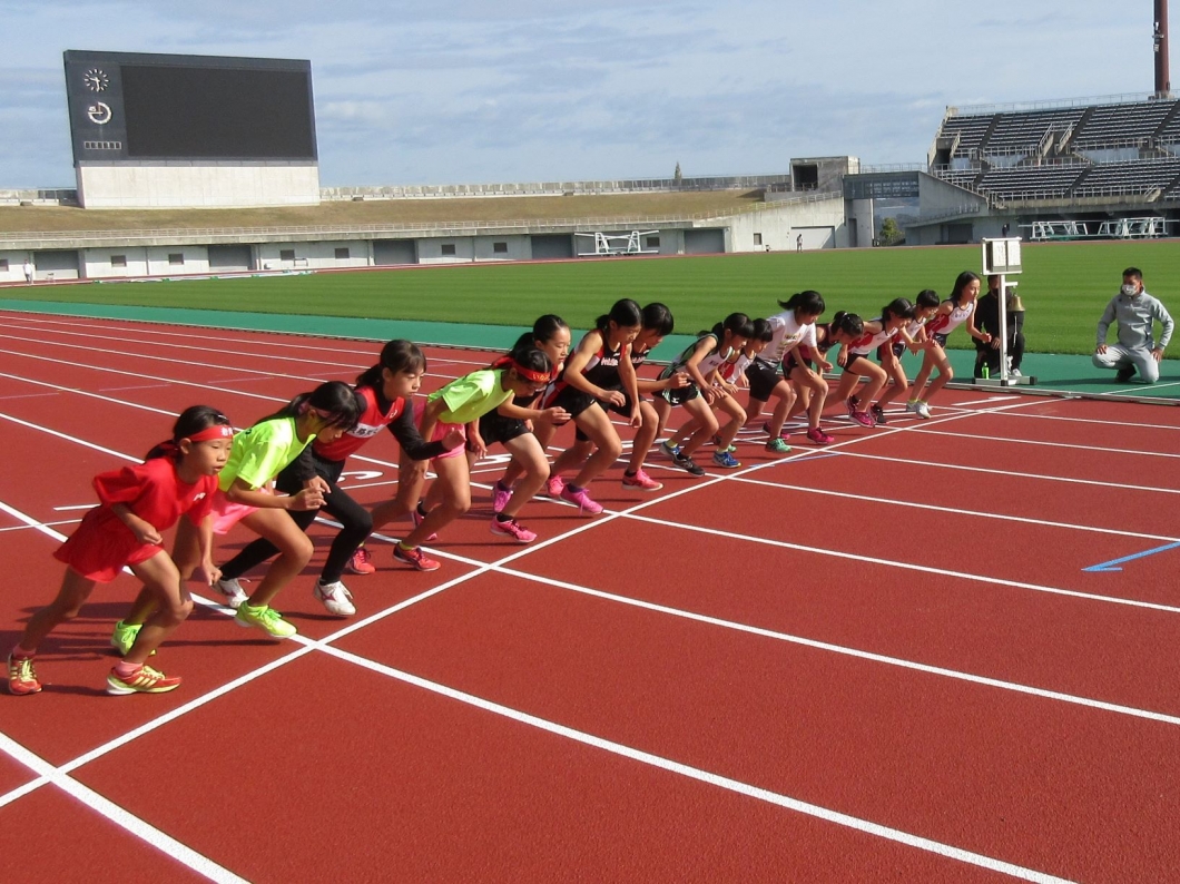 小学　女子　陸上　記録会 