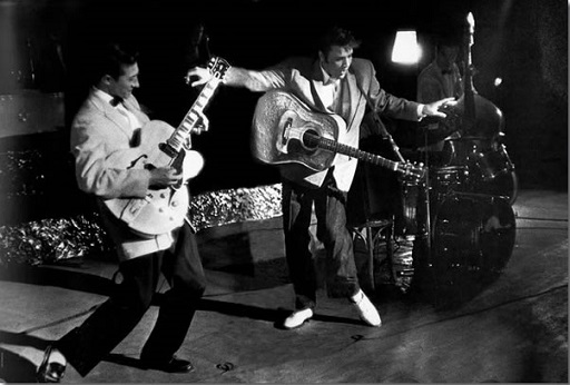 Elvis Presley (1).jpg