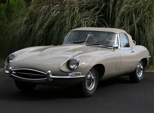 Jaguar E-type 1962.jpg