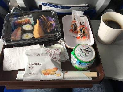 機内食上海まで