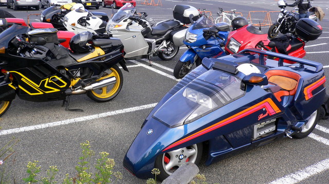 BMW K1
