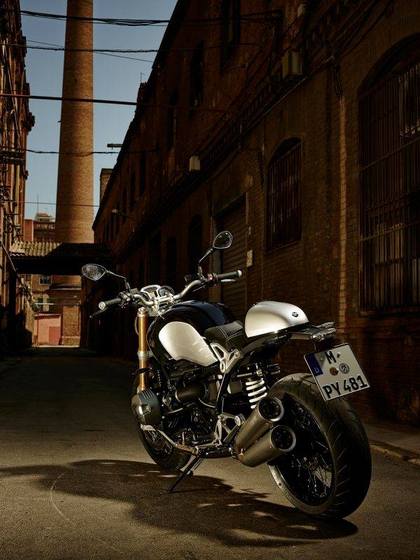 BMW R nineT