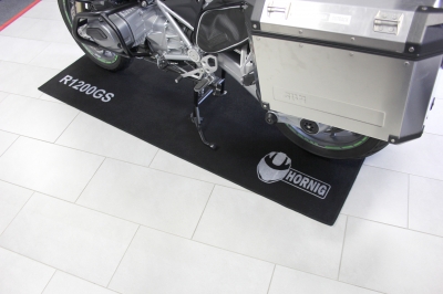 BMWバイク車名入りガレージマット