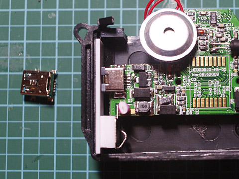 USBコネクタ加工前