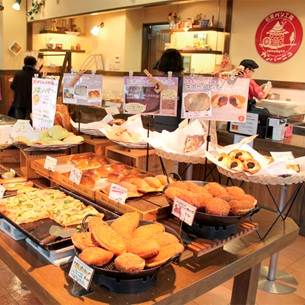 カンパーニュ店内.jpg