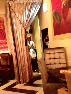舞踏アリス店員.jpg