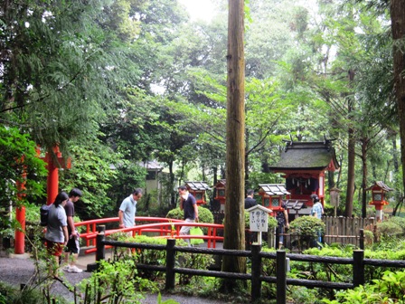 狭井神社