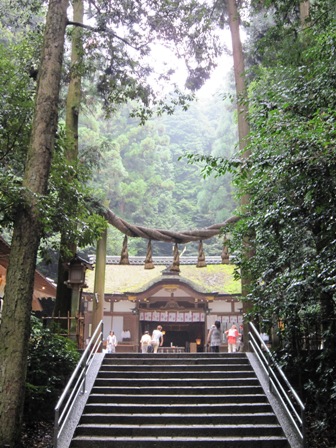 狭井神社