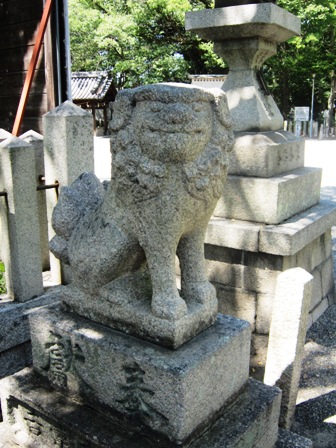 泉穴師神社