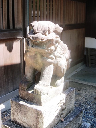 泉穴師神社
