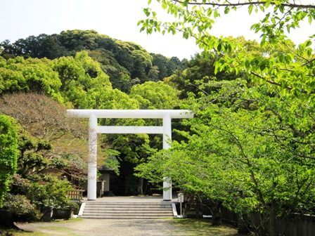 安房神社