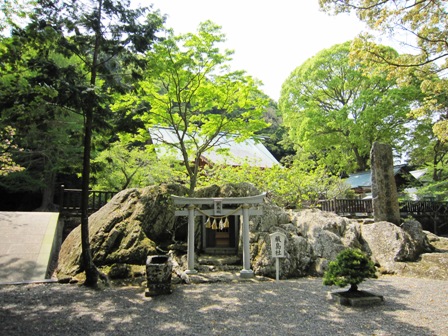 安房神社