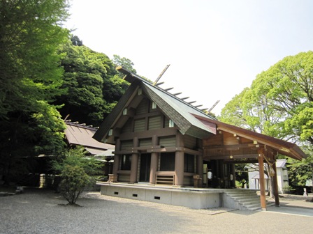 安房神社