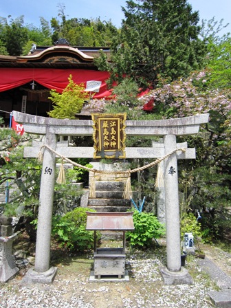 竹生島神社